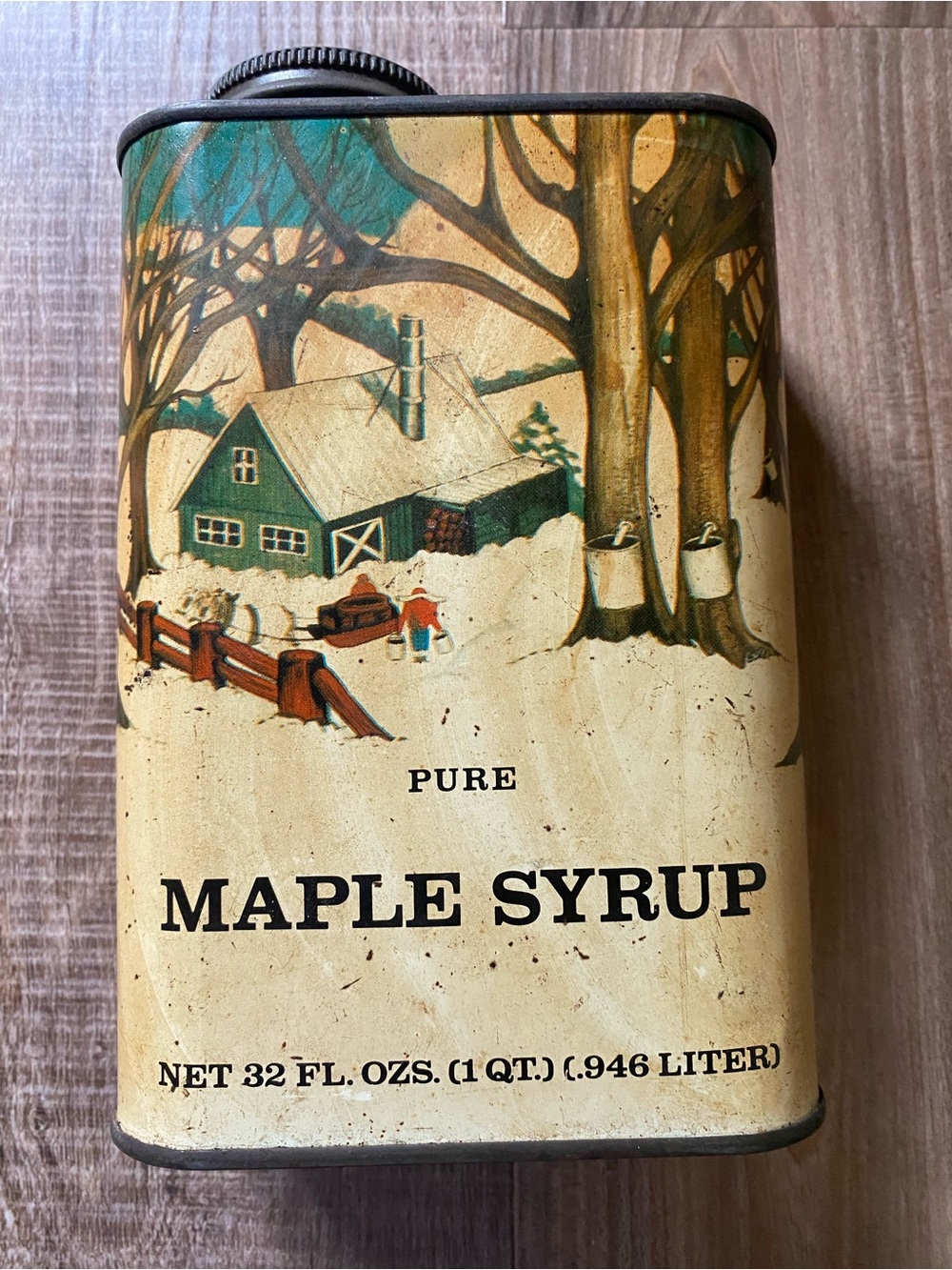 Source Unknown Vintage-Style Green Cream Maple Syrup Tin